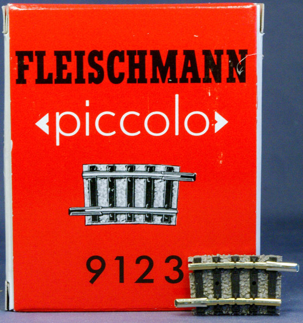 Fleischmann 9123 N Gebogenes Gleis R1, 7,5°