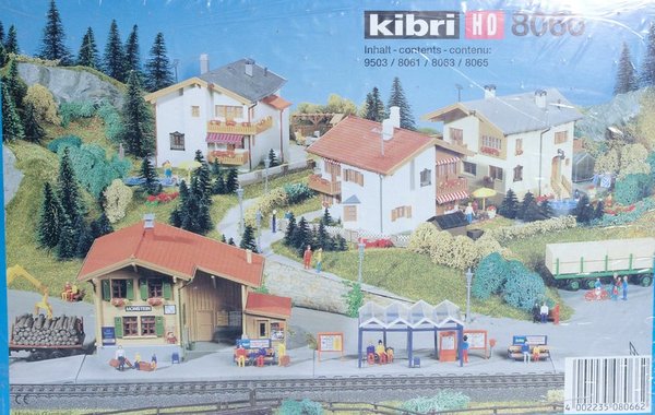 Kibri 8066 H0 - Set-Wohnanlage Davos. Bausatz in 1/87.
