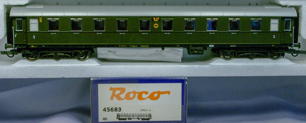 Roco 45683 H0 Einheitsschnellzugwagen 3. Klasse C4ü-28 der DRG. Epoche II.