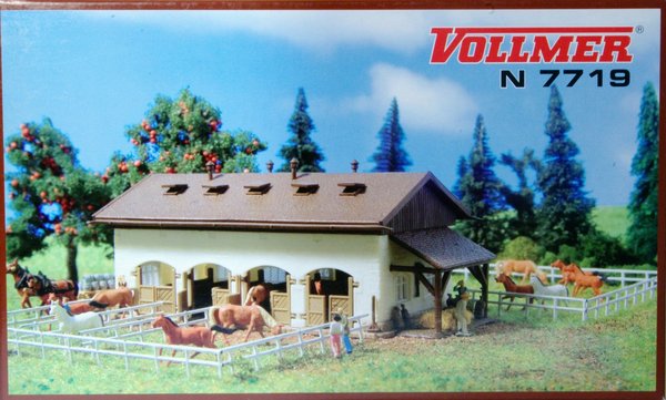 Vollmer 7719 N Pferdekoppel mit Pferdestall und Pferden