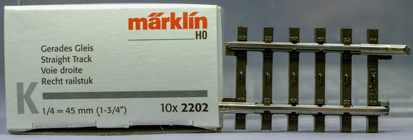 Märklin H0 2202 Gerades K-Gleis Länge 1/4 = 45 mm.