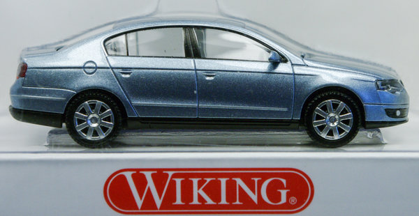 Wiking 006401 H0 VW Passat Limousine artic blue silver metallic