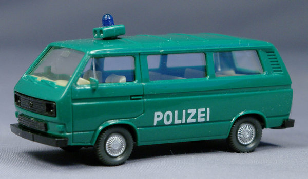 Wiking 109 H0 VW T3 Bus Polizei in grün.