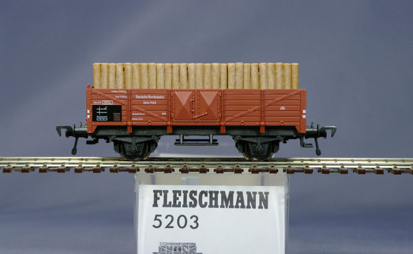 Fleischmann 5203 H0 Offener Güterwagen der DB mit Grubenholzladung.