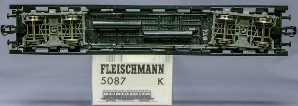 Fleischmann 5087 H0 Abteilwagen 3.Kl. der DRG mit AC - Radsätzen (Märklin)