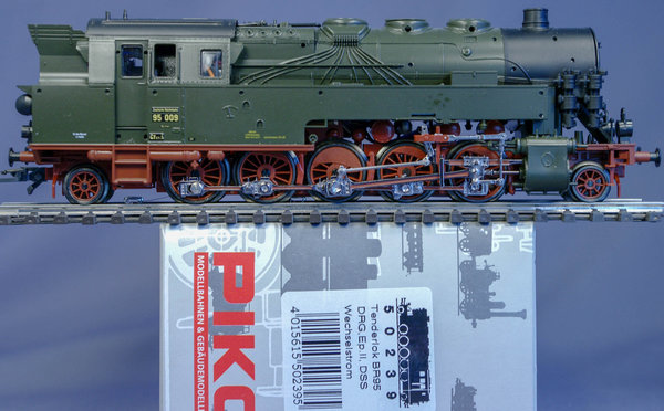 Piko 50239 H0 Dampflok BR 95 009 der DRG für AC-analog.