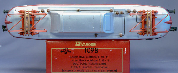 Rivarossi 1098 H0 E-Lok BR E19 der DRG in AC-analog.