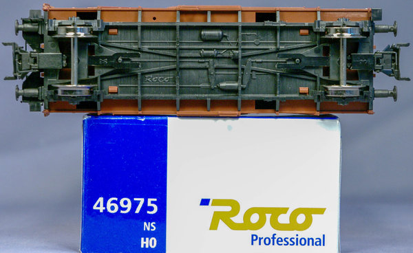 Roco 46975 H0 Gedeckter Güterwagen der NS. Mit AC-Radsätzen.(Märklin)