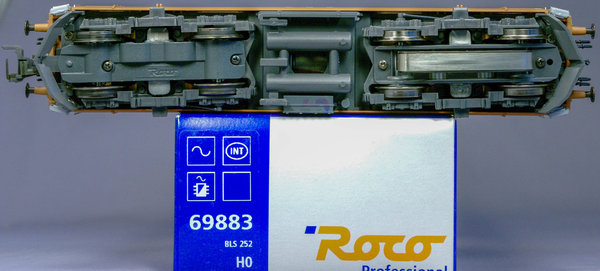 Roco 69883 H0 E-Lok Serie Ae 4/4 der BLS. AC-analog - Motorola - Decoder