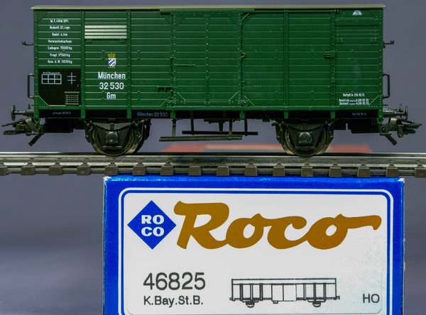 Roco 46825 H0 Gedeckter Güterwagen der K.Bay.Sts.B. AC-Scheibenradsätze