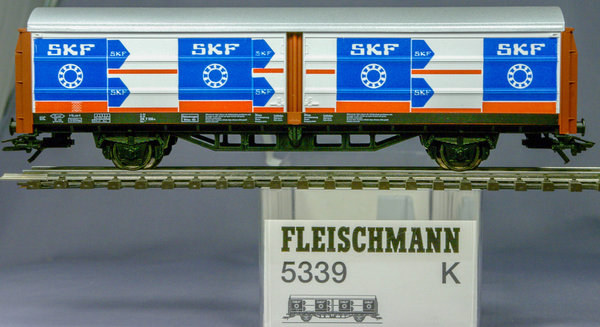 Fleischmann 5339 H0 Schiebewandwagen "SKF" Hbis 299 der DB. AC-Radsätze.