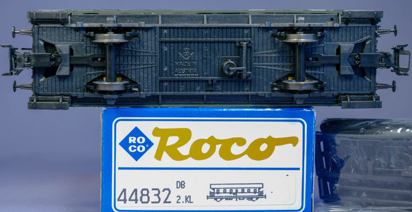 Roco 44832 H0 Lokalbahnwagen 2. Kl. mit Postabteil der Bauart LBPost der DB Epoche 3. DC - Speichenr