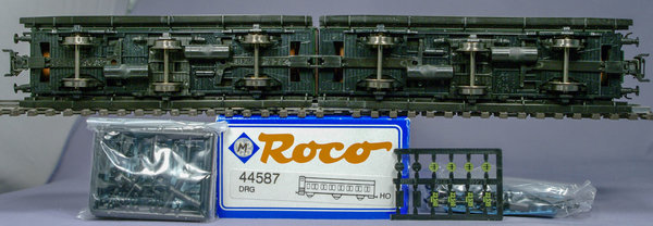 Roco 44587 H0 Doppel-Abteilwagen 2.Kl. der DRG. 3-achser Wagen, einer mit Bremserhaus. AC Radsätze