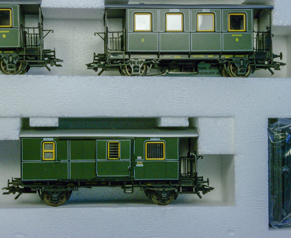Roco 44014 H0 Wagen-Set „Bayerische Lokalbahn“ 4-teilig. Epoche I. DC - Speichenradsätze(2 - Leiter)