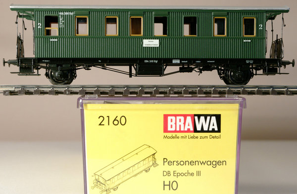 Brawa 2160 H0 Personenwagen 2. Klasse Bm der DB. Epoche III. AC - Radsätze(Märklin System)