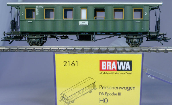 Brawa 2161 H0 Personenwagen 2. Klasse Bm der DB. Epoche III. AC - Radsätze(Märklin System)
