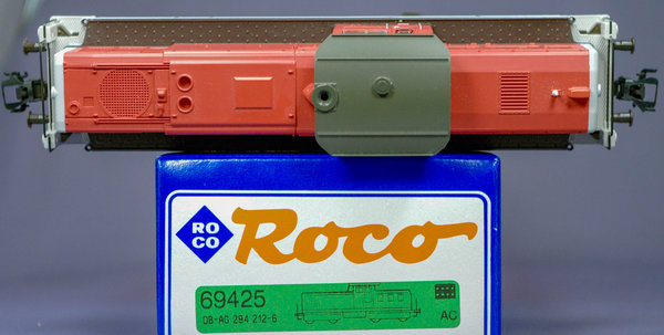Roco 69425 H0 Diesellok BR 294 der DB-AG in himbeerrot. AC - digital(Märklin System)