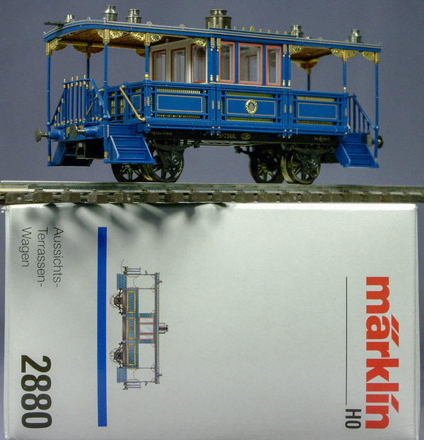 Märklin 2880 H0 König Ludwig Zug, Lok + fünf Wagen, Präsentationssockel und Vitrine. AC - analog.