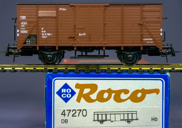 Roco 47270 H0 Gedeckter Güterwagen Gkml 192 der DB. Epoche III. DC - Radsätze(Zweileiter-System)