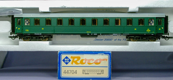 Roco 44704 H0 Schnellzugwagen CI der FS in grün 3. Kl. DC - Radsätze. Epoche II