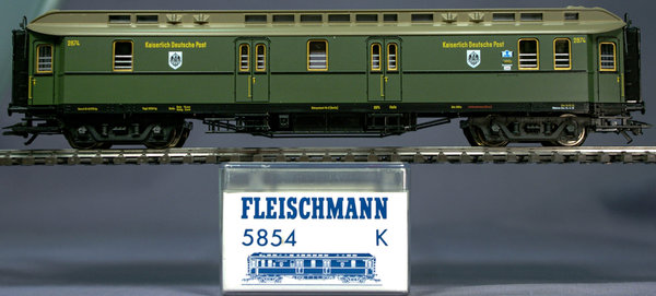 Fleischmann 5854 H0 Schnellzug-Postwagen der Kaiserlich Deutschen Post mit AC - Radsätzen (Märklin)