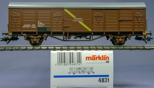 Märklin 4831 H0 Gedeckter Güterwagen "Postbeiwagen" Gbss-vx der ÖBB.