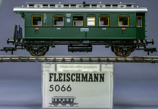 Fleischmann 5066 H0 Personenwagen 2 / 3. Klasse der Bauart BCi pr05 der DRG. Epoche II.